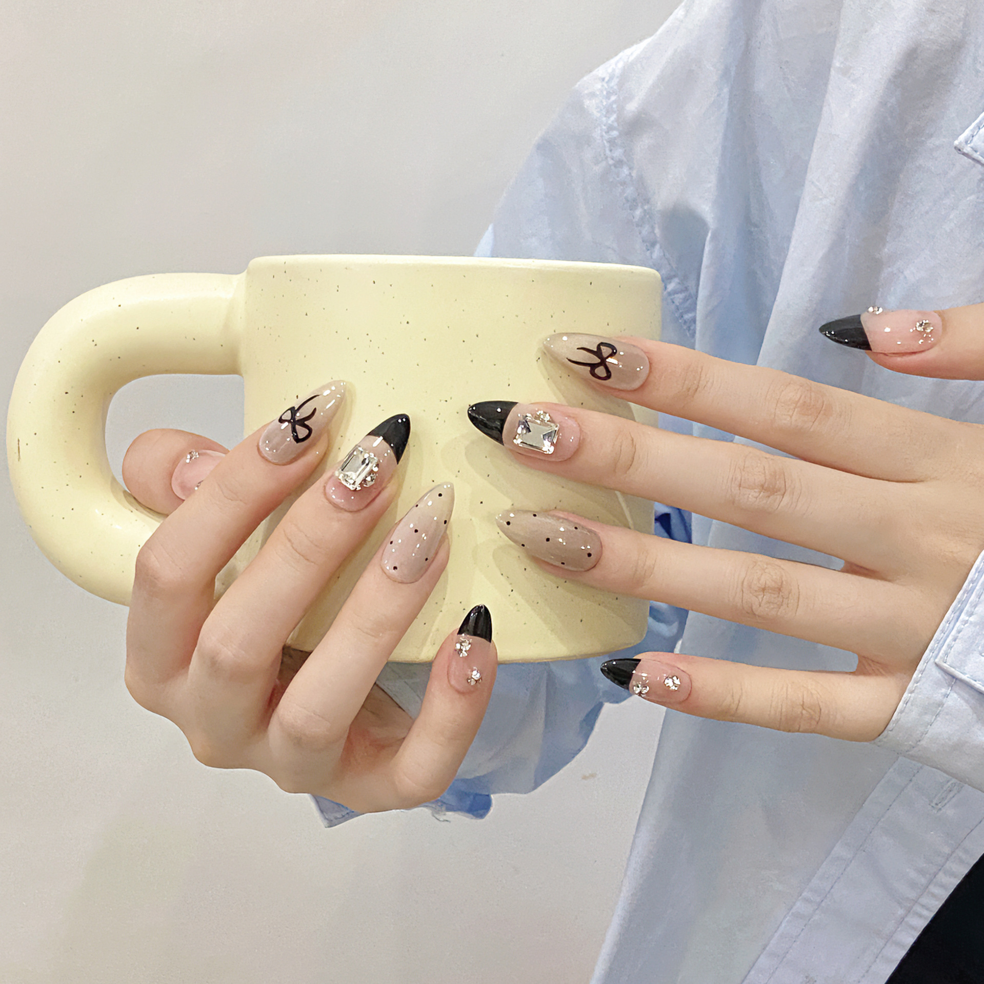 Handmade Press on Nails Black  - Resin Craft Material บทวิจารณ์และราคา