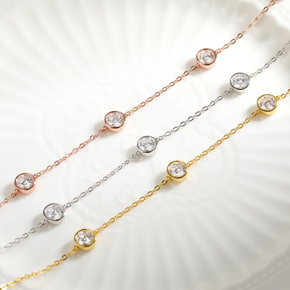 GRA Certified 5mm Moissanite N - Bezels Set Pendant บทวิจารณ์และราคา