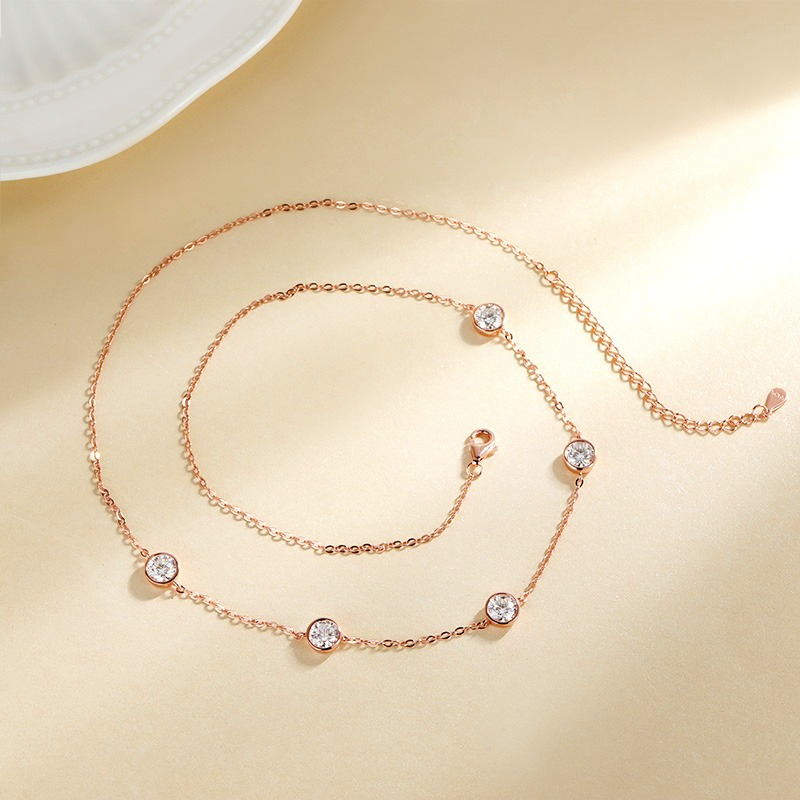 GRA Certified 5mm Moissanite N - Bezels Set Pendant บทวิจารณ์และราคา